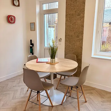 Le 111 Bed & Breakfast 3*